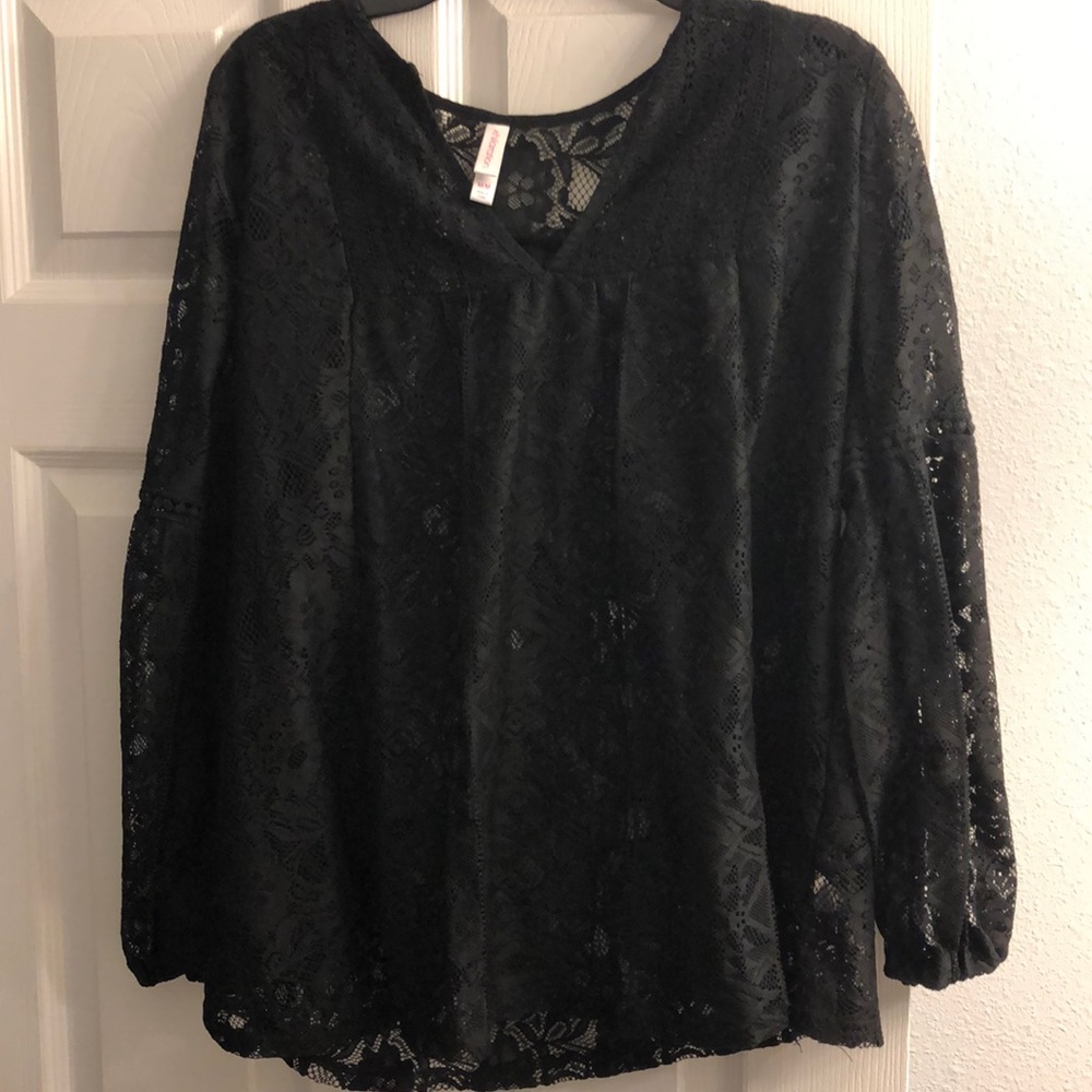 Black lace top!